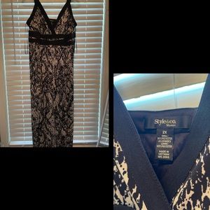 Woman’s maxi dress